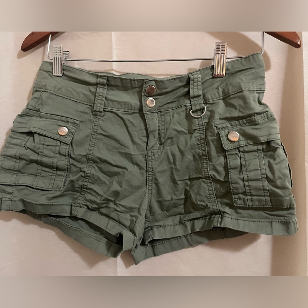 YMI Utility Cargo Shorts Olive Green Women Junior Casual Pocket Short Size 3
